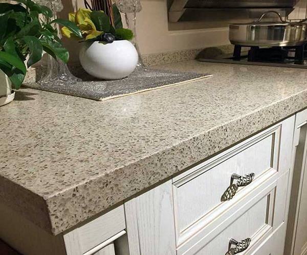 十大足球赌注软件-
橱柜台面怎么选？有哪些优缺点呢？(图3)